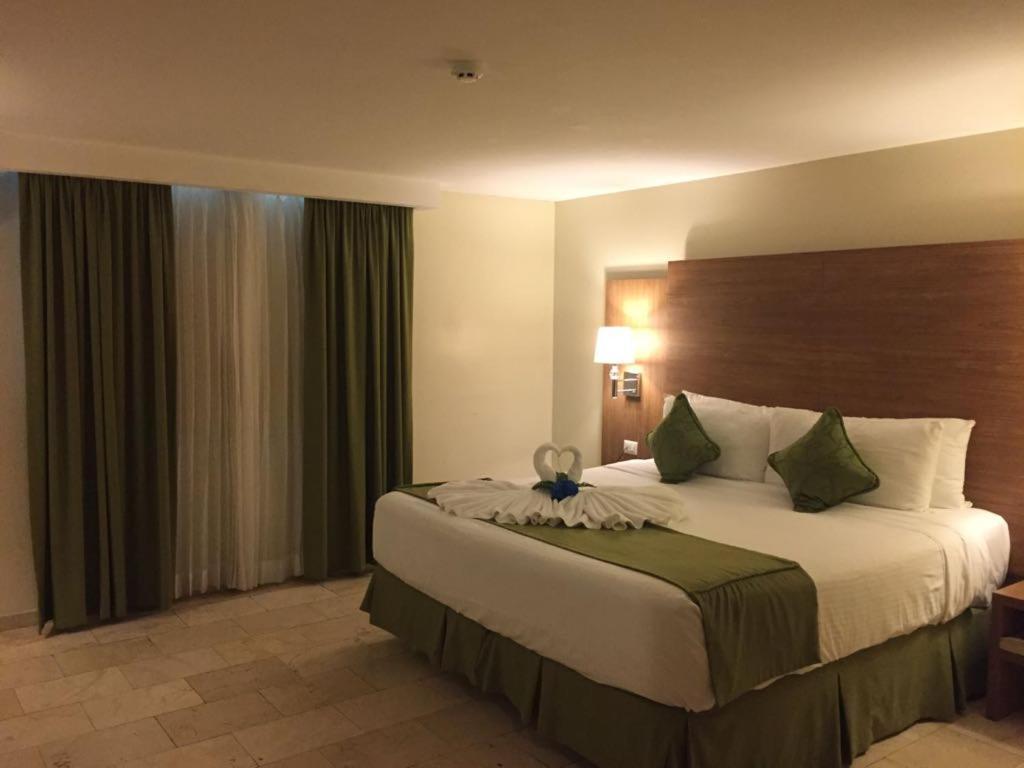 Ambassador Hotel Ciudad de Panamá