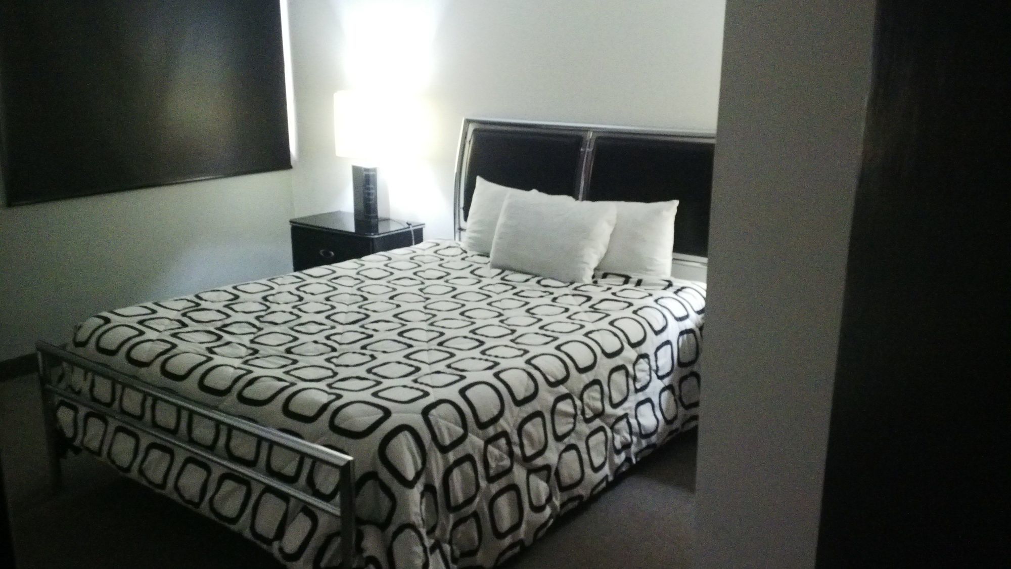 Ambassador Hotel 3*